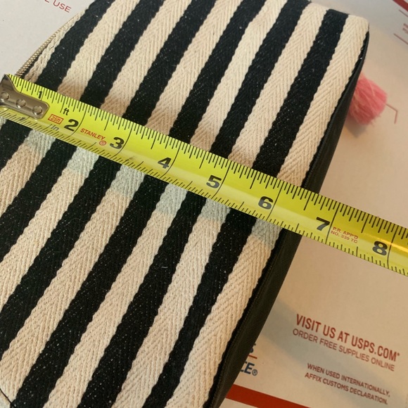 Ulta Makeup Bag - Picture 7 of 7